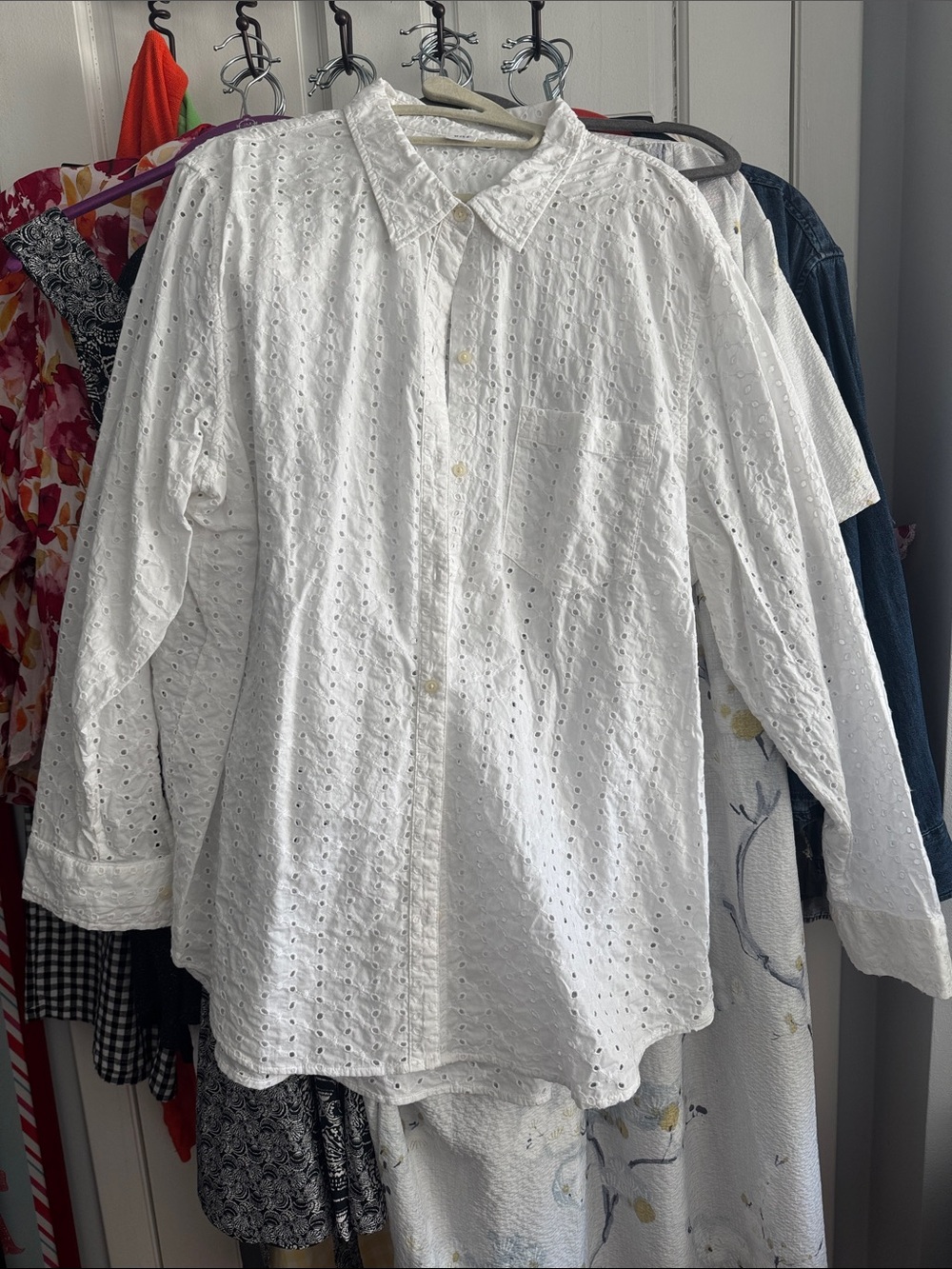 Like New GAP Cotton Eyelet Shirt, size XXL